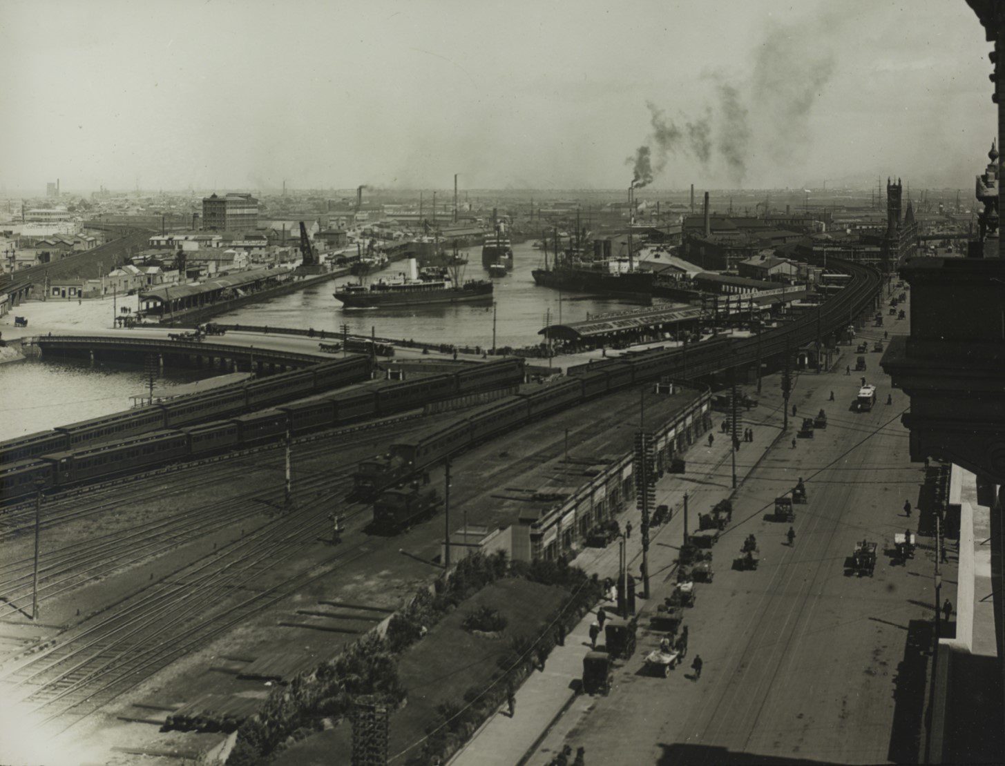 Flinders St, Queen St Bridge, Melbourne, 1920's Historical Photo - Framed Print - Image 5
