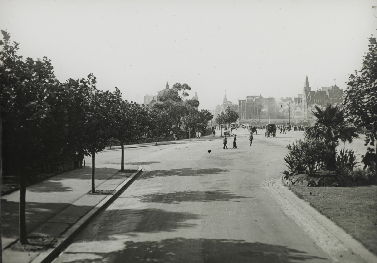 St. Kilda Rd, Near City, Melbourne, 1920's - Framed Print - Image 5