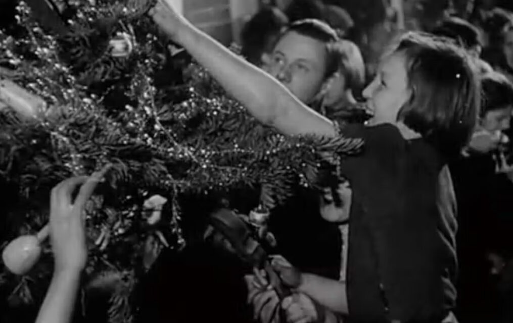 Carols, ration books and bomb shelters: how Britain celebrated Christmas in 1940