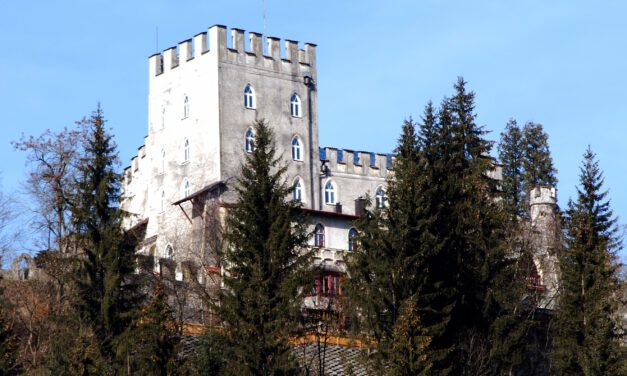 The Strangest Battle of World War II? Uncovering the Battle of Castle Itter